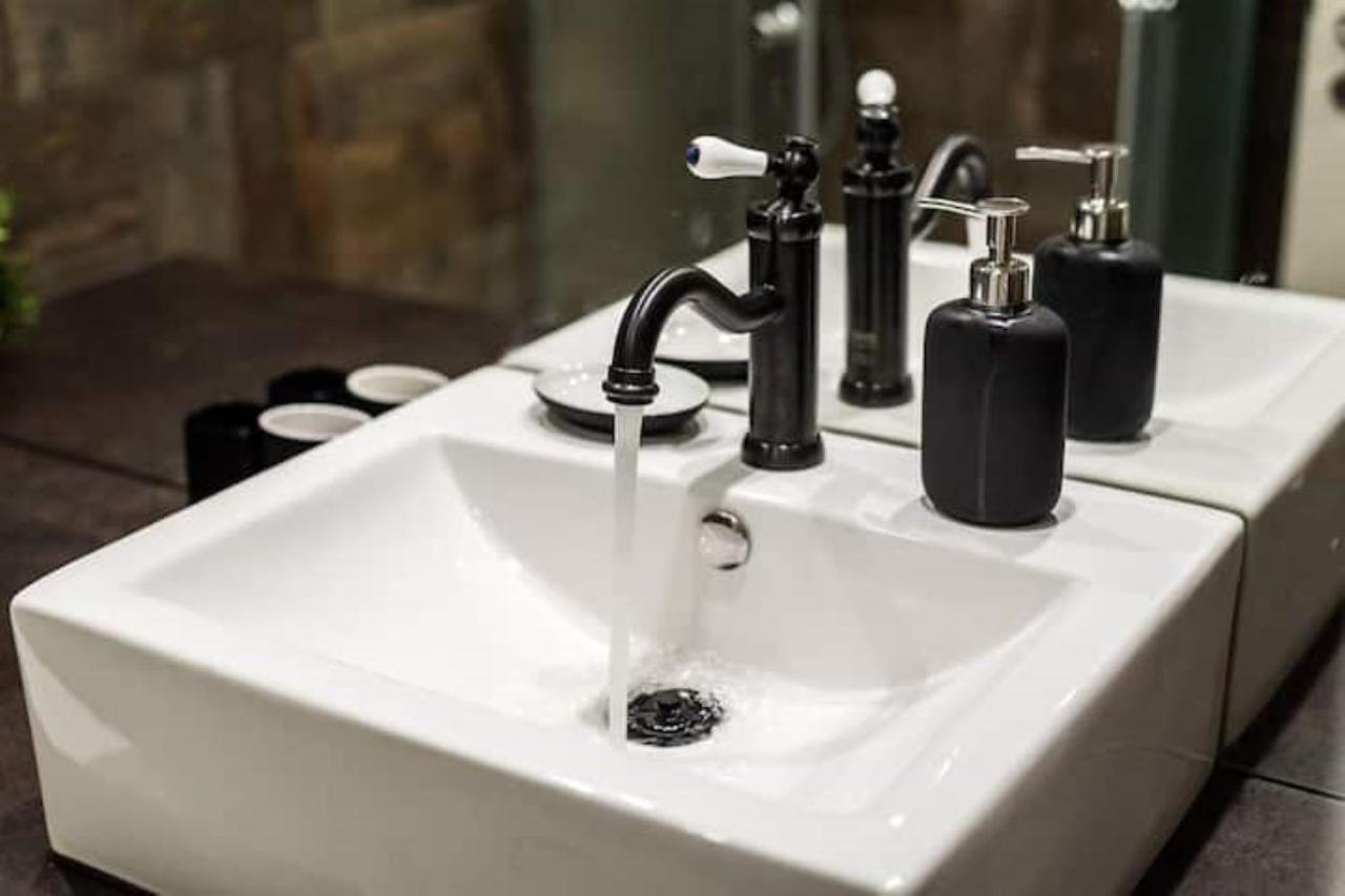 Very Stylish And Central Ac Apartment Budapest Ngoại thất bức ảnh